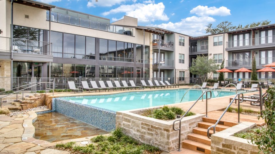 Live Oak at the Branch | See Our Apartments & Community in Dallas